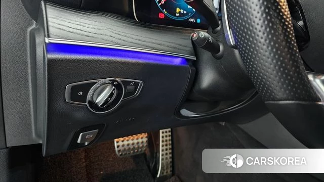 Mercedes-Benz E-Class W213 2022 Черный из Кореи, фото 6