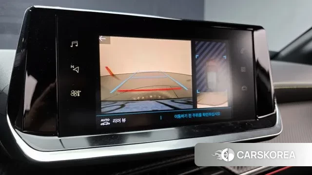 Peugeot e-208 second Generation 2022 Белый из Кореи, фото 6