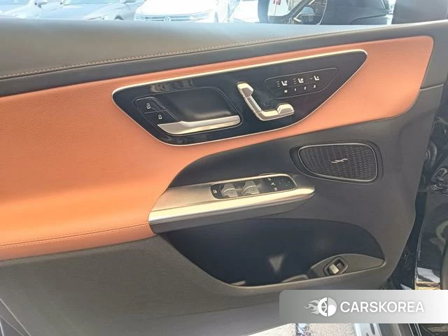 Mercedes-Benz GLC 2024 Черный из Китая, фото 6