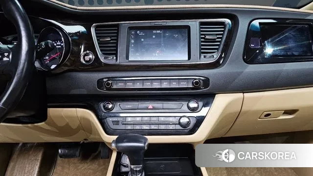 Kia The New Carnival 2018 Белый из Кореи, фото 6