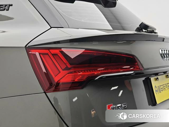 Audi SQ5 2024 Темно-серый из Китая, фото 6