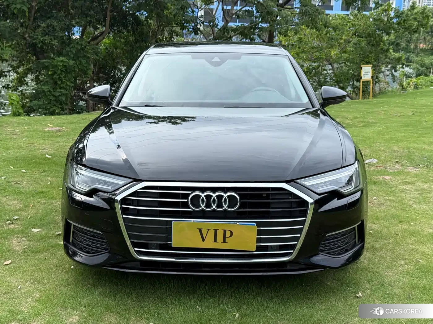 Audi A6L id 4600941 из Китая 7
