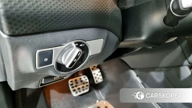 Mercedes-Benz A-Class W176 2018 Черный из Кореи, фото 6