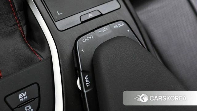 Lexus UX250h 2020 Красный из Кореи, фото 6