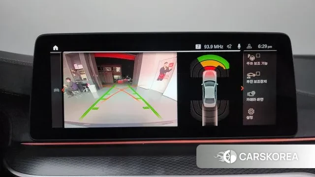 BMW 5 Series (G30) 2023 Серебристо-серый из Кореи, фото 6