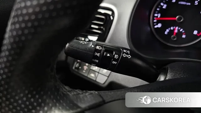 Kia Stonic 2018 Белый из Кореи, фото 6