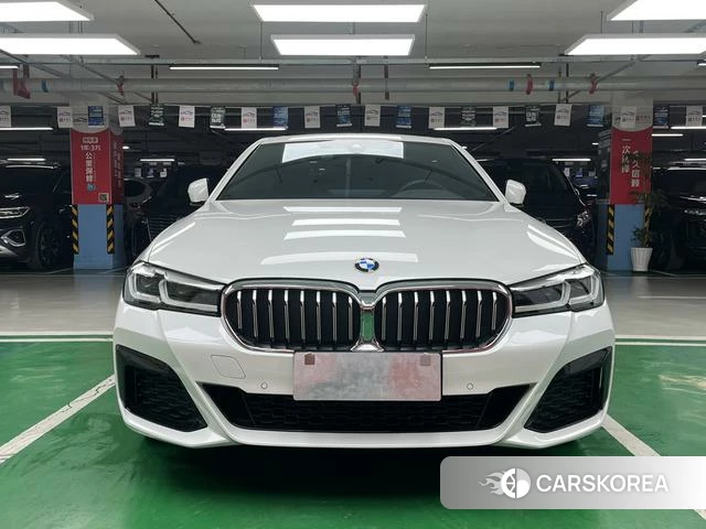 BMW 5 series 2022 Белый из Китая, фото 6