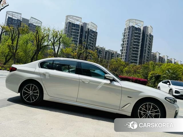 BMW 5 series PHEV 2021 Белый из Китая, фото 6
