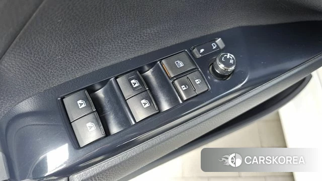 Toyota Camry (XV70) 2018 Белый из Кореи, фото 6