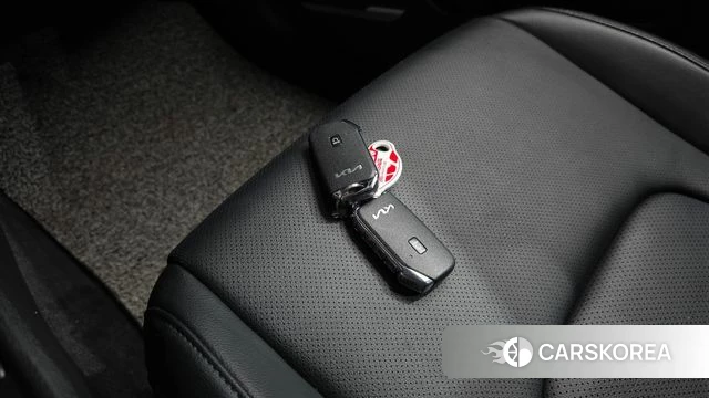 Kia Sportage 5th Generation 2022 Серебристо-серый из Кореи, фото 6