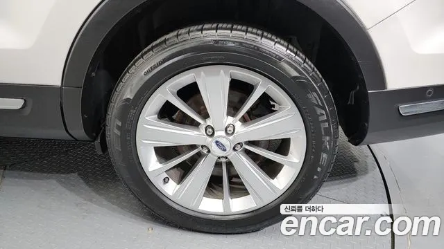 Ford Explorer 2018 Белый из Кореи, фото 6