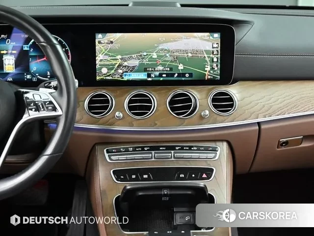 Mercedes-Benz E-Class W213 2021 Серебристо-серый из Кореи, фото 6