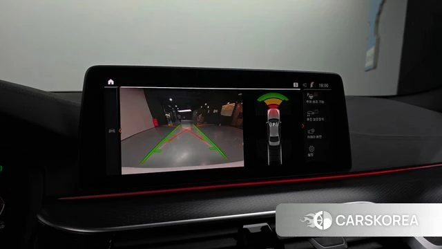 BMW 5 Series (G30) 2023 Белый из Кореи, фото 6