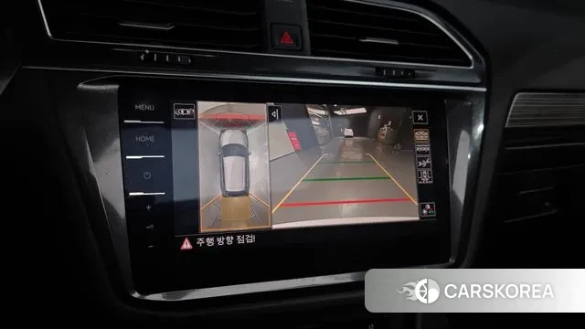 Volkswagen Tiguan Allspace 2023 Белый из Кореи, фото 6