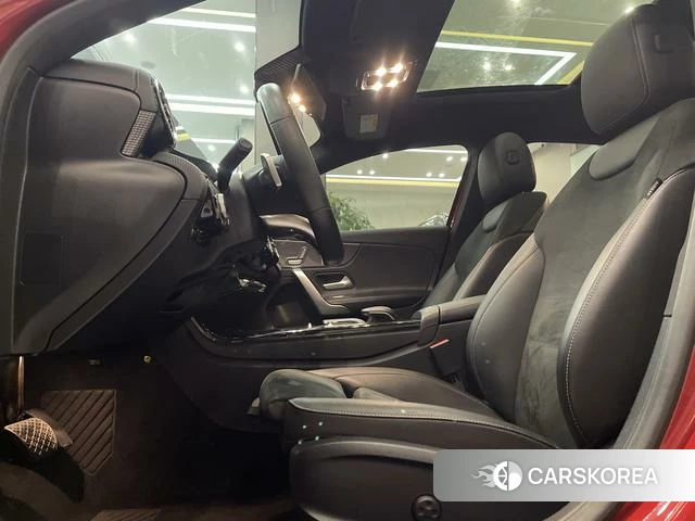 Mercedes-Benz Class A 2019 Красный из Китая, фото 6