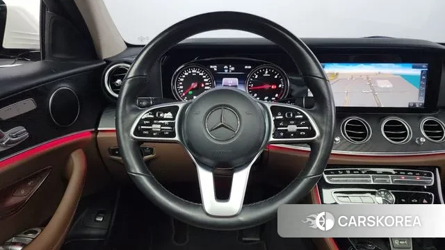 Mercedes-Benz E-Class W213 2018 Белый из Кореи, фото 6