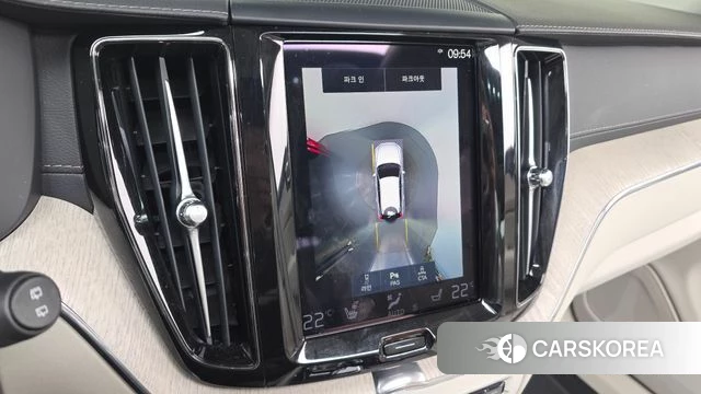 Volvo XC60 second Generation 2021 Белый из Кореи, фото 6