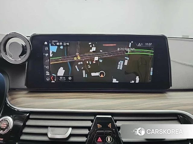 BMW 5 Series (G30) 2018 Белый из Кореи, фото 6