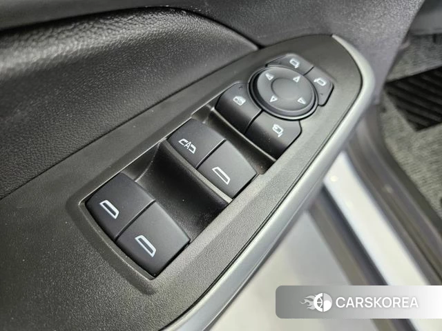 Chevrolet (GM Daewoo) Trax Crossover 2025 Белый из Кореи, фото 6