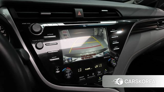Toyota Camry (XV70) 2018 Песочный из Кореи, фото 6