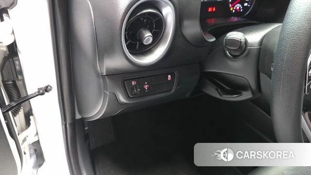 Kia The New K3 2nd generation 2023 Белый из Кореи, фото 6