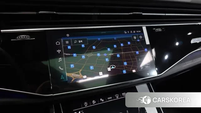 Audi Q8 (4M) 2023 Черный из Кореи, фото 6