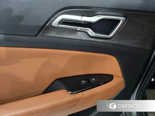 Kia Sportage 5th Generation 2021 Серебристо-серый из Кореи, фото 6