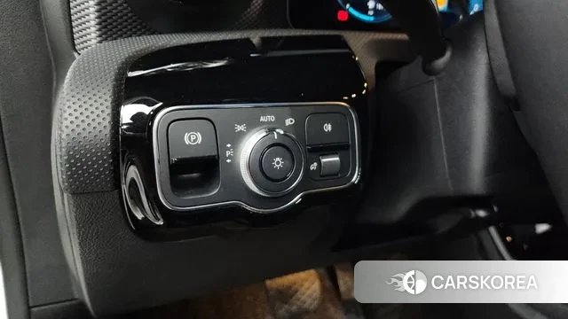 Mercedes-Benz A-Class W177 2021 Белый из Кореи, фото 6