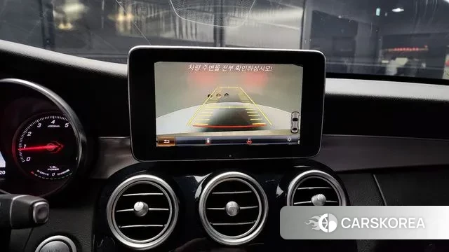 Mercedes-Benz C-Class W205 2018 Белый из Кореи, фото 6