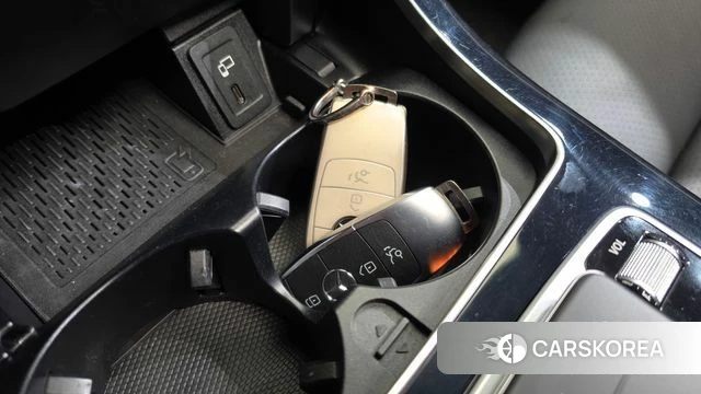Mercedes-Benz GLC-Class X253 2021 Белый из Кореи, фото 6
