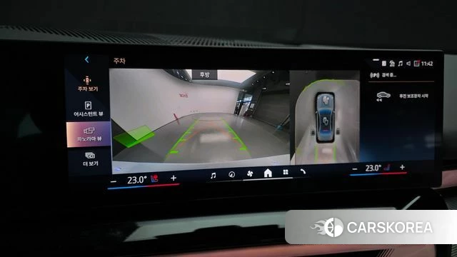 BMW 5 Series (G60) 2025 Светло-серебряный цвет из Кореи, фото 6