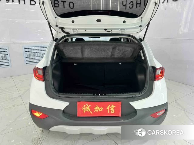 Kia Yi Ran 2023 Белый из Китая, фото 6
