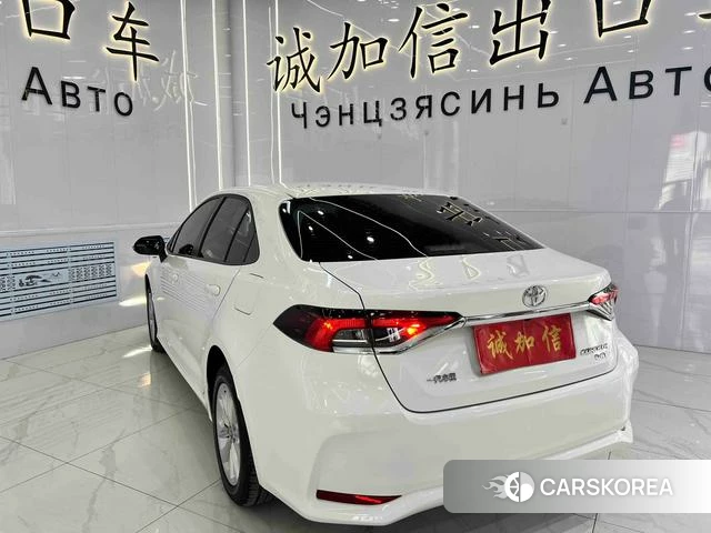 Toyota Corolla 2022 Белый из Китая, фото 6