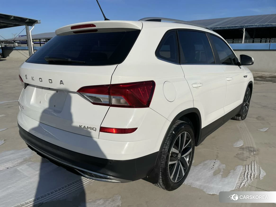 Skoda Komick 2022 Белый из Китая, фото 6