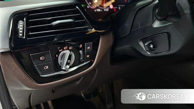 BMW 5 Series (G30) 2020 Белый из Кореи, фото 6