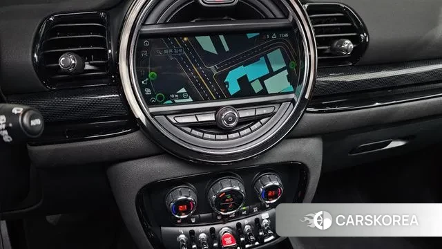 Mini Cooper D Clubman 2018 Черный из Кореи, фото 6