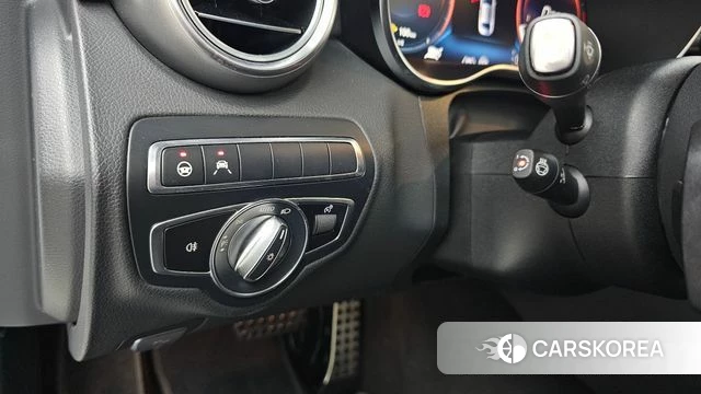 Mercedes-Benz C-Class W205 2021 Белый из Кореи, фото 6