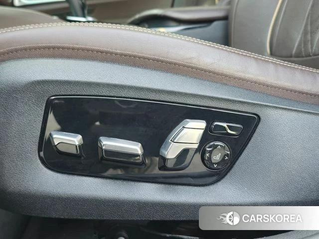 BMW 5 Series (G30) 2019 Серый из Кореи, фото 6