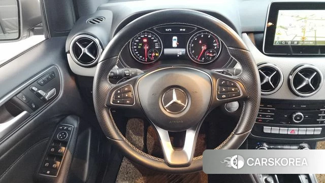 Mercedes-Benz B-Class W246 2018 Серый из Кореи, фото 6