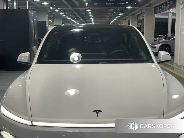 Tesla Model Y 2026 Белый из Китая, фото 6