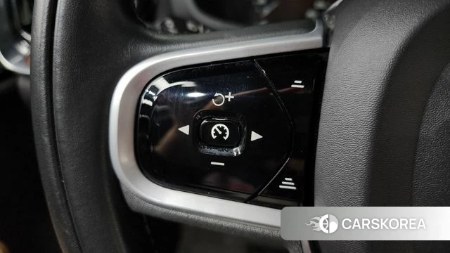 Volvo V60 Cross-Country 2nd Generation 2021 Белый из Кореи, фото 6