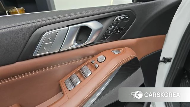 BMW X7 (G07) 2020 Белый из Кореи, фото 6