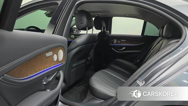 Mercedes-Benz E-Class W213 2020 Серый из Кореи, фото 6