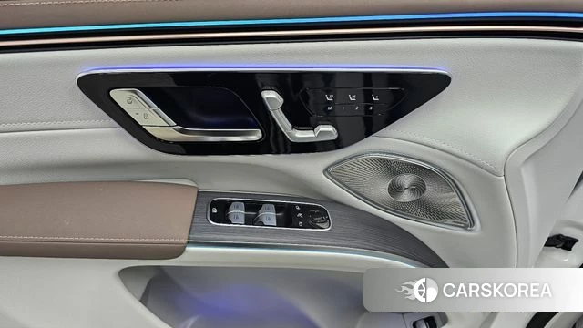 Mercedes-Benz EQS SUV X296 2025 Белый из Кореи, фото 6
