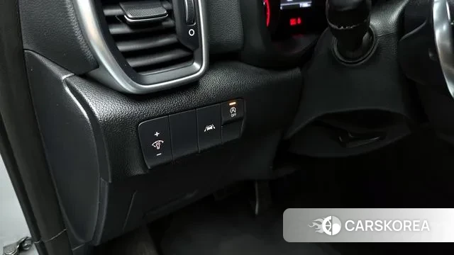 Kia Sportage The Bold 2021 Серебристо-серый из Кореи, фото 6