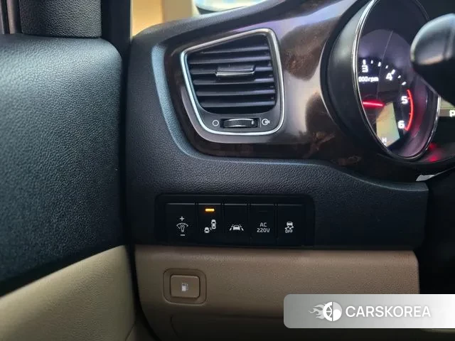 Kia The New Carnival 2019 Белый из Кореи, фото 6