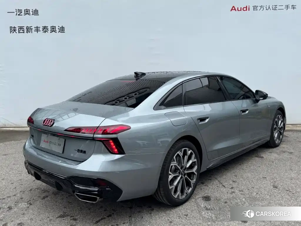 Audi A6L 2026 Silver/gray из Китая, фото 6