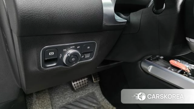 Mercedes-Benz GLB-Class X247 2021 Белый из Кореи, фото 6