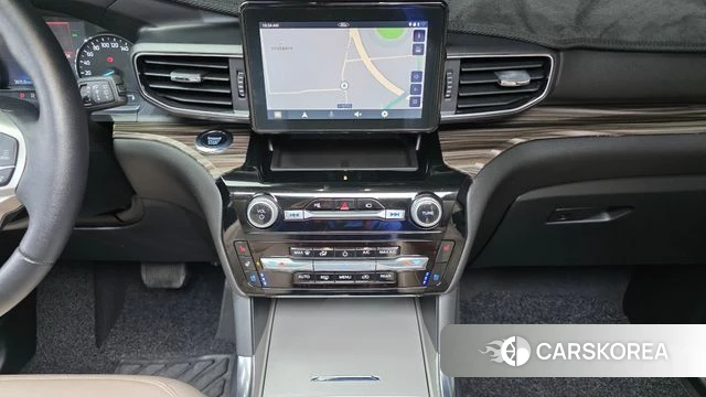 Ford Explorer 6th Generation 2023 Белый из Кореи, фото 6