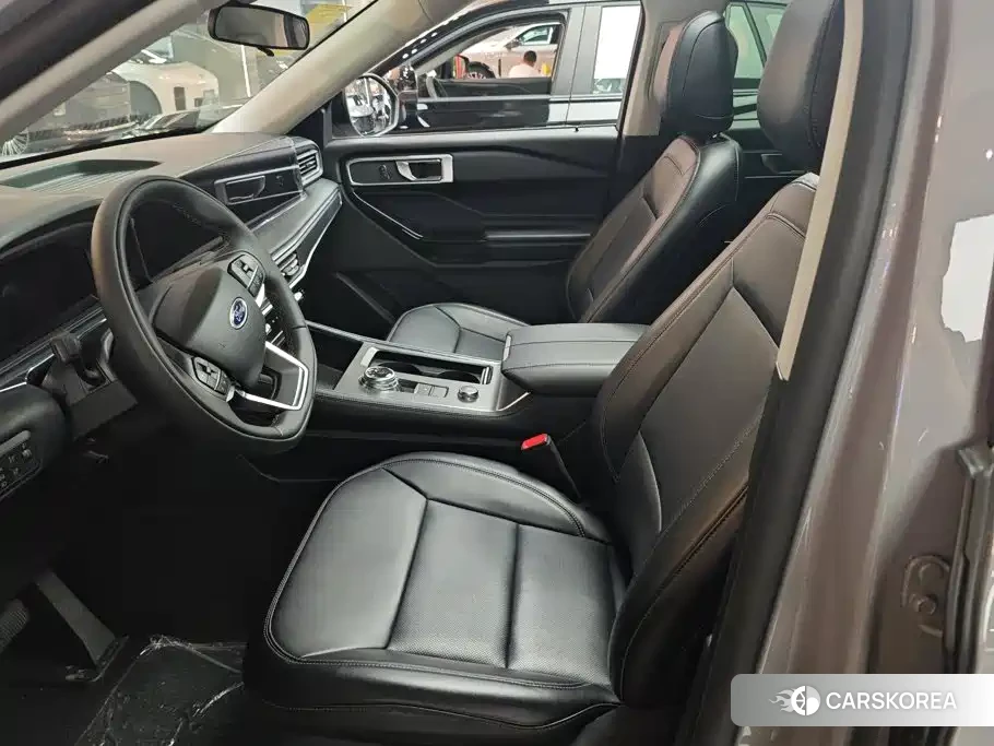 Ford Explorer 2026 Silver/gray из Китая, фото 6